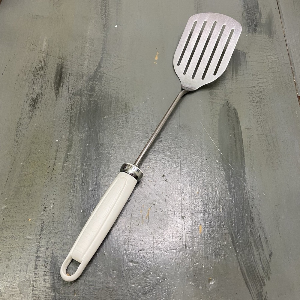 PEDRINI ITALY INOX 18/10 STEEL SLOTTED FOOD TURNER / SPATULA  15 in White Handle